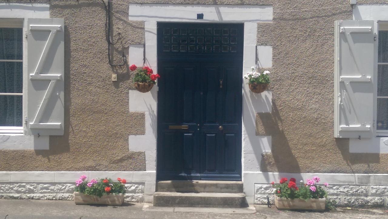 Vingt Grand Rue Bed & Breakfast Champagne-Mouton Exterior photo